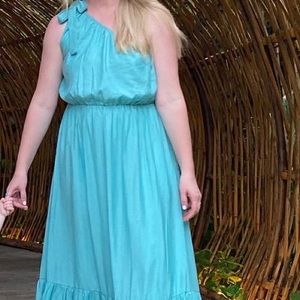 Off the shoulder tiered maxi dress